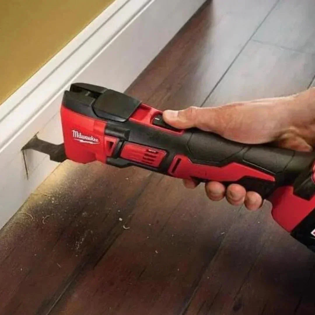 Milwaukee M18 Cordless Multi-Tool Kit with 2 × 5.0Ah Batteries – 18V Power Tool Set